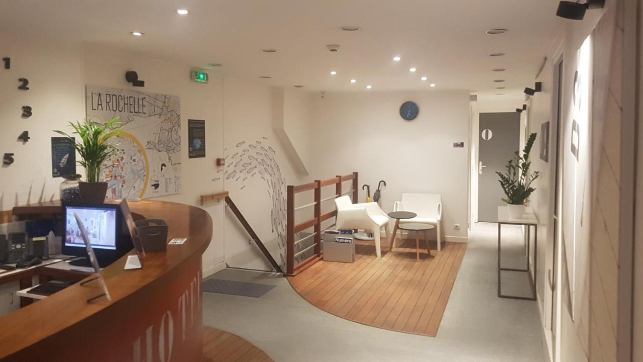 Hotel La Marine, Vieux Port ลาโรแชล ภายนอก รูปภาพ