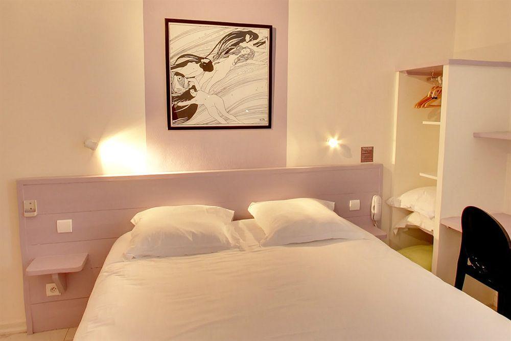 Hotel La Marine, Vieux Port ลาโรแชล ภายนอก รูปภาพ