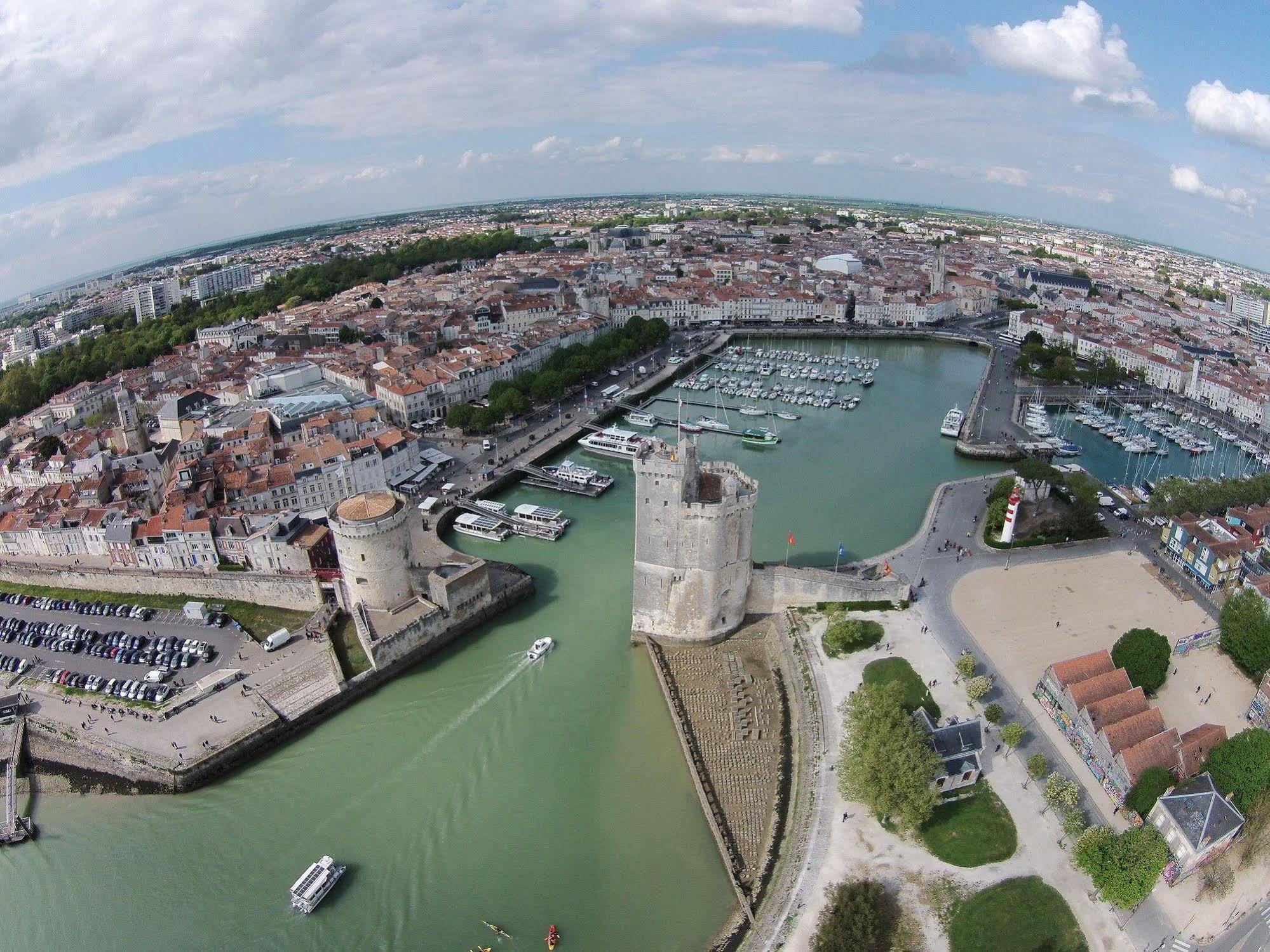 Hotel La Marine, Vieux Port ลาโรแชล ภายนอก รูปภาพ