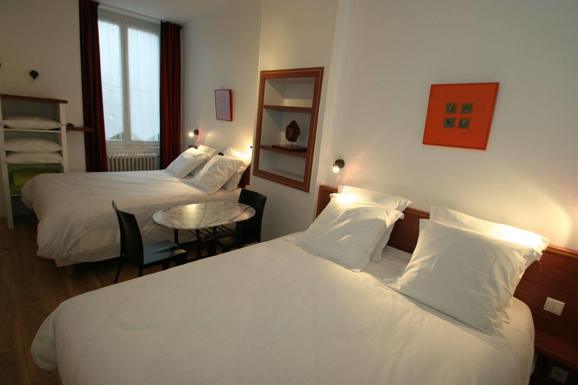 Hotel La Marine, Vieux Port ลาโรแชล ภายนอก รูปภาพ
