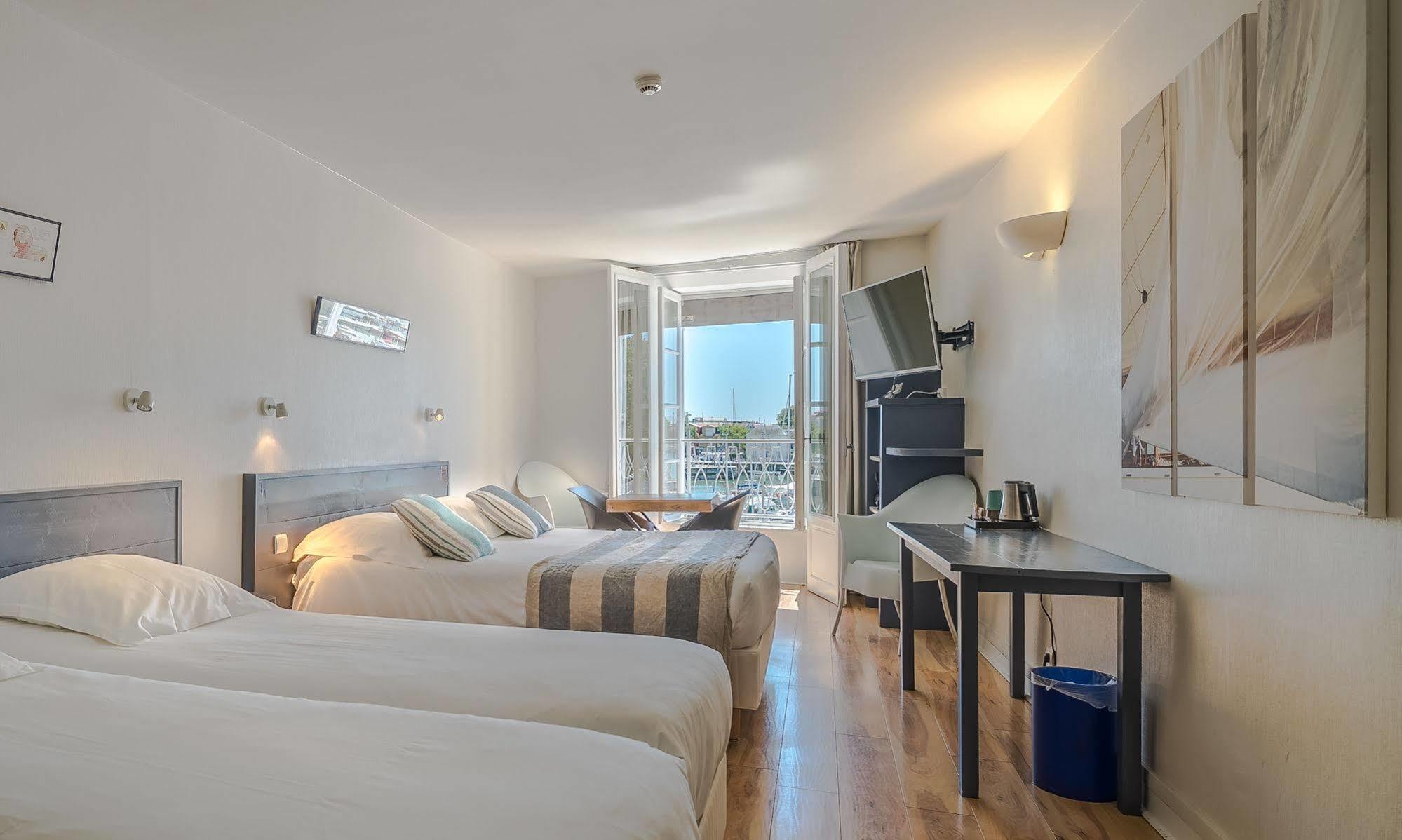 Hotel La Marine, Vieux Port ลาโรแชล ภายนอก รูปภาพ